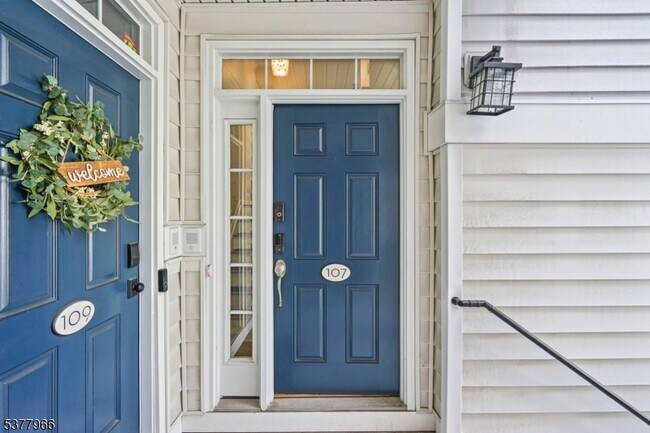 Foto del edificio - 107 Brittany Ct