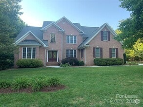 Building Photo - 7925 Bay Pointe Dr
