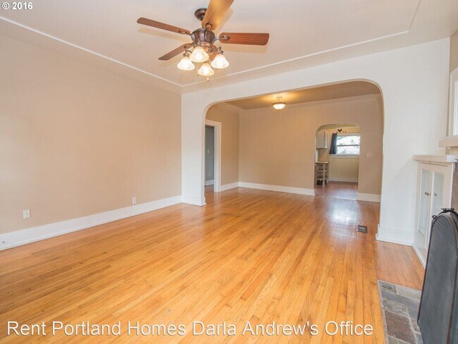Foto del edificio - 4 br, 1.5 bath House - 6711 N Albina Ave