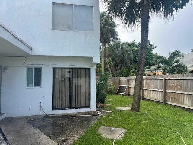 Foto del edificio - 4660 NW 6th Ct