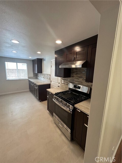 Foto del edificio - 852 Glenwick Ave