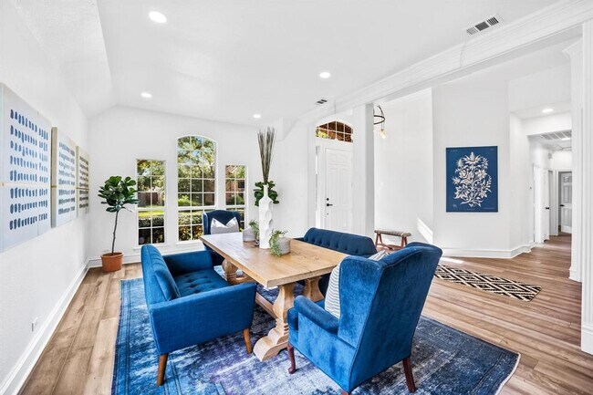 Foto del edificio - 10808 Briar Brook Ln