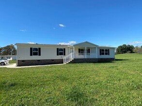 Building Photo - 104 Foster Ferry Dr