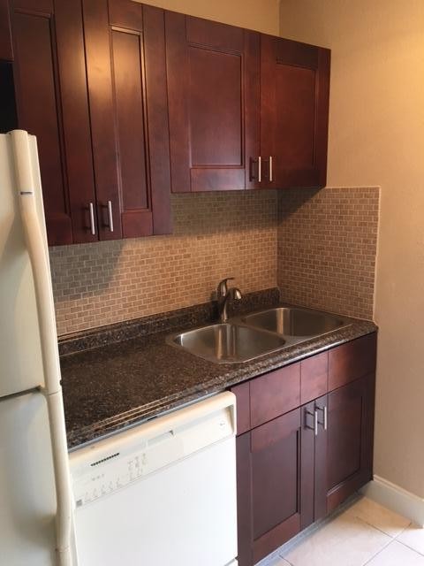 Foto del edificio - 3001 NW 4th Terrace 183