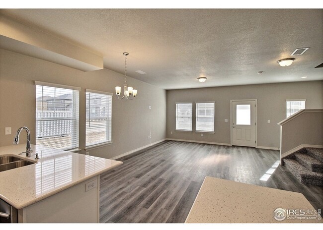 Main floor - 1692 Grand Ave