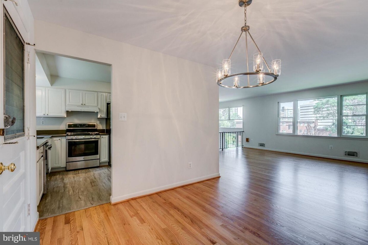 Foto principal - 2806 S Fern St