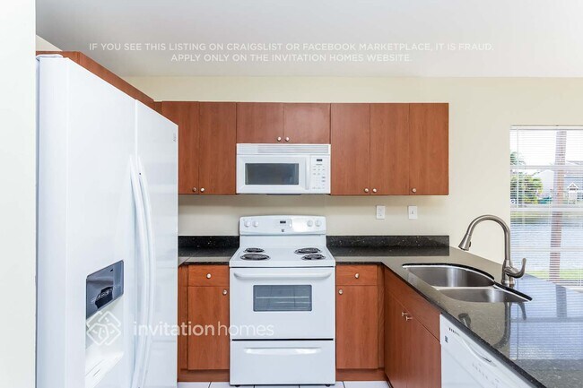 Foto del edificio - 13810 Cumberland Pl