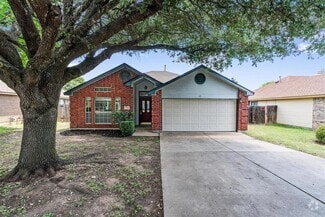 Building Photo - 1404 River Oak Dr