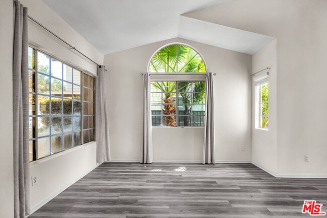 Building Photo - 13505 Sutter Ct