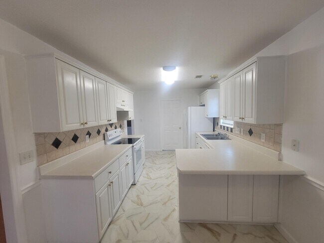 Building Photo - 4602 Manteo Ct