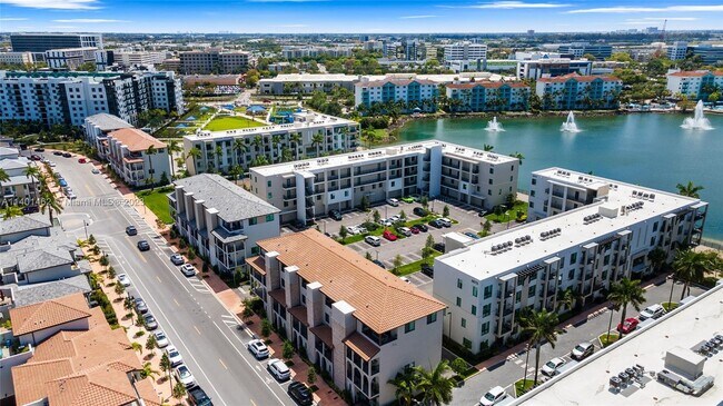 Foto del edificio - 4672 NW 84th Ave