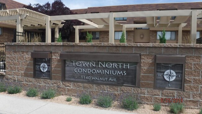 Frente de la propiedad - 1140 Walnut Ave