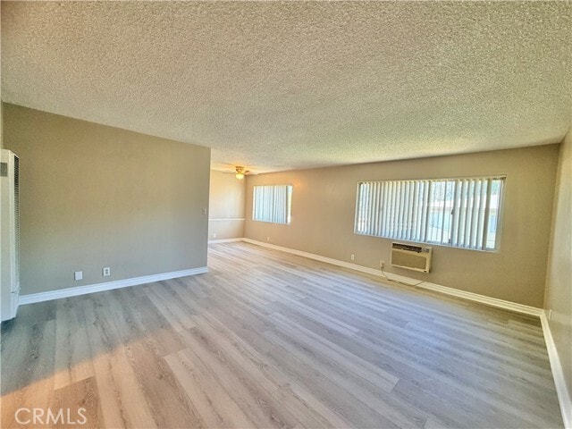 Foto del edificio - 448 N Terry Way