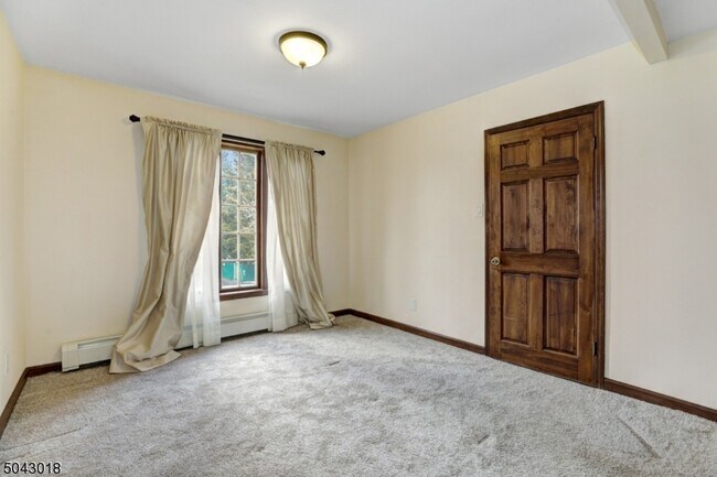 Foto del edificio - 18 Personette St