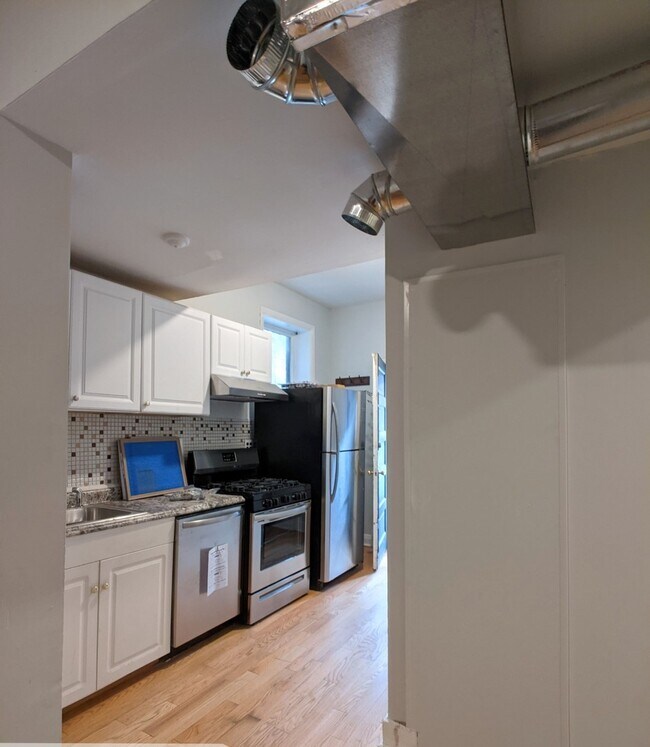 Foto del edificio - 3544 N Halsted St