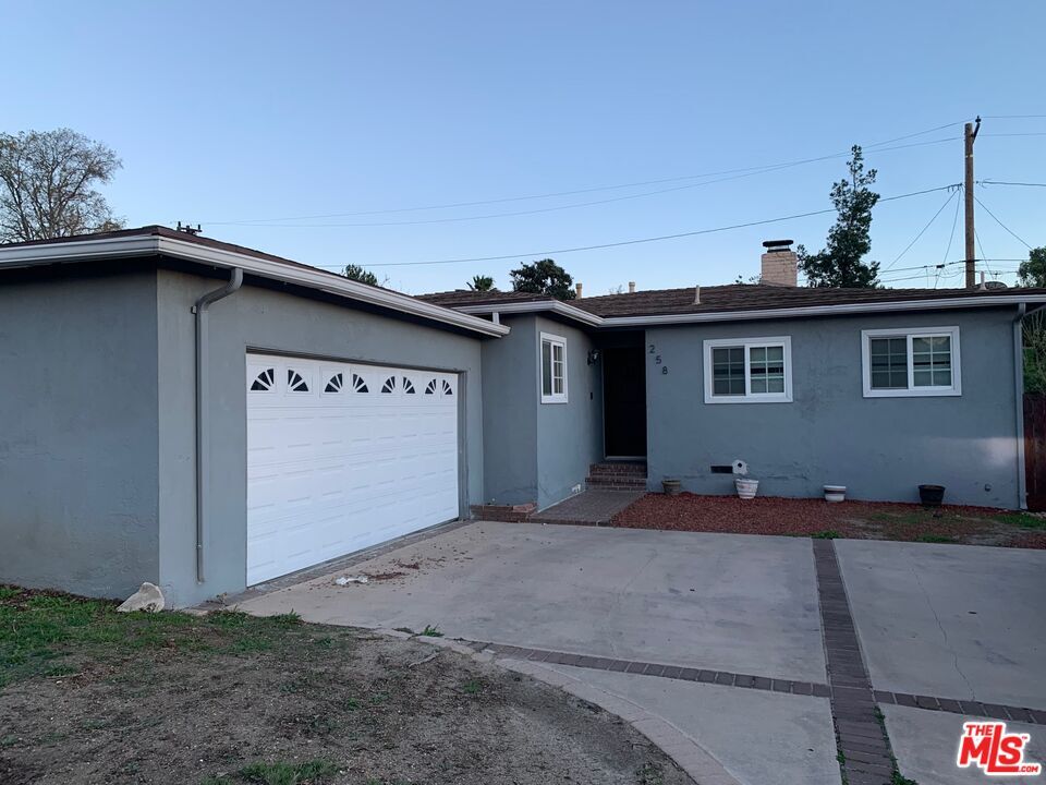 Primary Photo - 258 Almon Dr