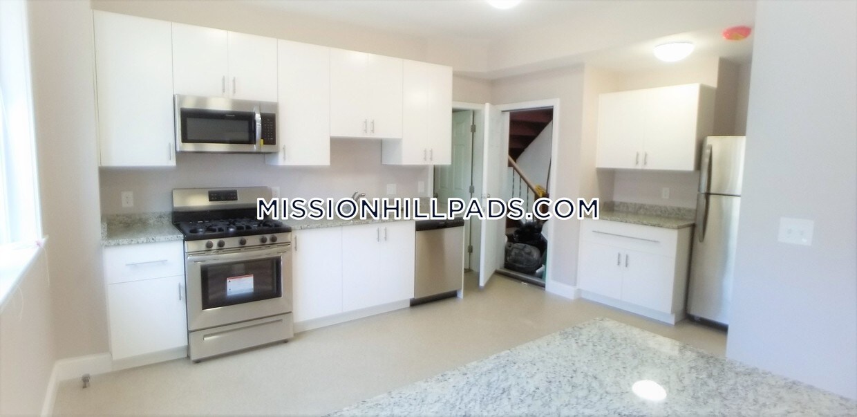 Foto principal - 46 Waverly St