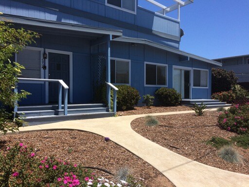 Primary Photo - 540 Monterey Ave
