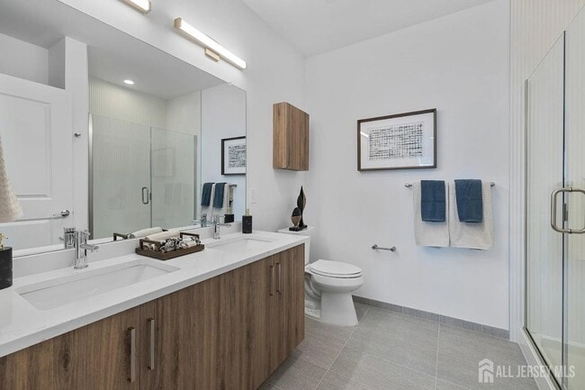 Building Photo - 2000 Schindler Dr