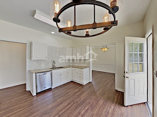 Foto del edificio - 10087 Harmon Springs Dr