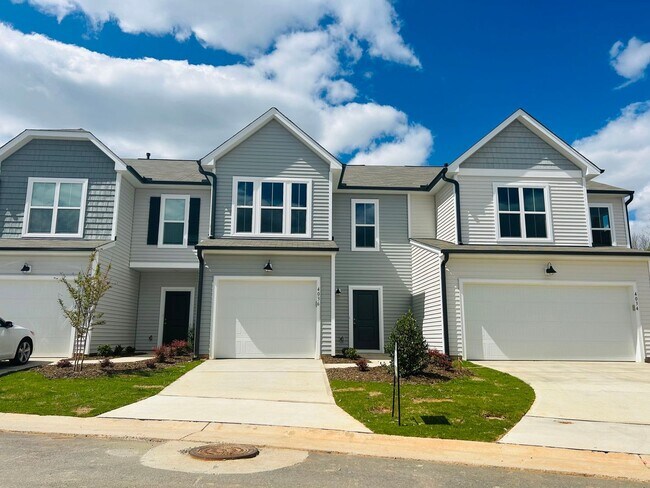 Foto del edificio - BRAND NEW 2-story 1-car garage Jamestown townhome with 3 bedroom 2.5 bath