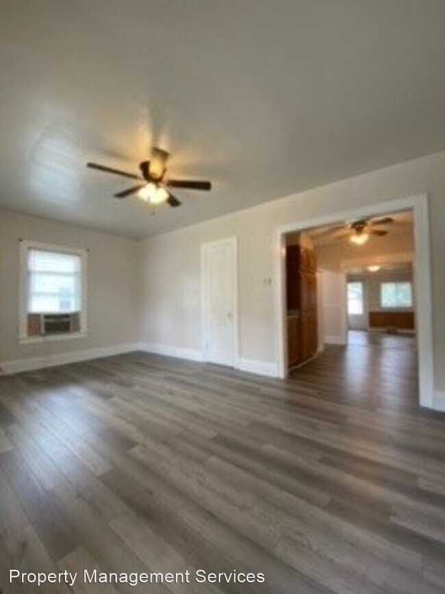Building Photo - 3 br, 1 bath House - 1123 Fulton St