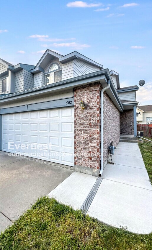 Foto principal - 502 W 114th Way