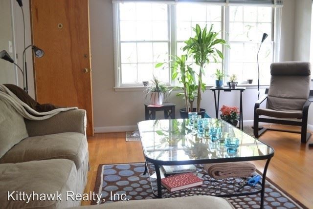 Foto del edificio - 2 br, 1 bath Apartment - 2218 Shroyer Road