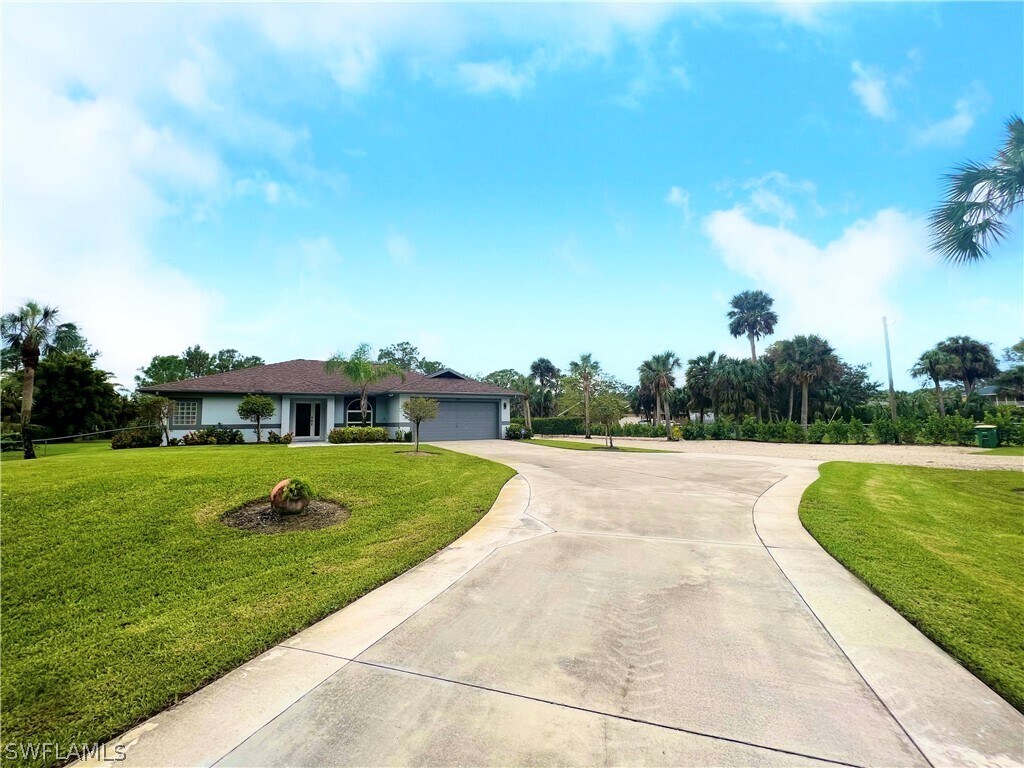 Primary Photo - 3690 White Blvd