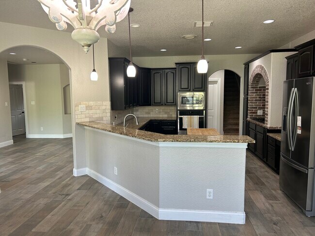 Building Photo - 30114 Fairway Vista Dr