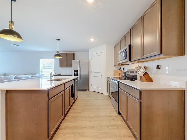Foto del edificio - 38407 Tea Rose Ave