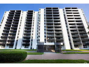 Building Photo - Promenade Court Apartments