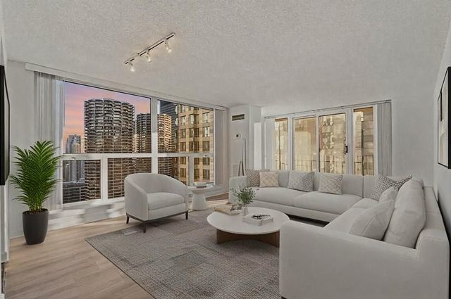 Foto del edificio - 200 N Dearborn St