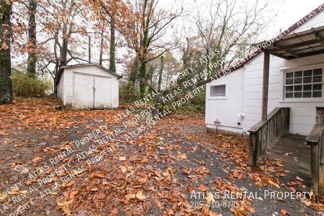 Foto del edificio - 220 Ridgeway Rd