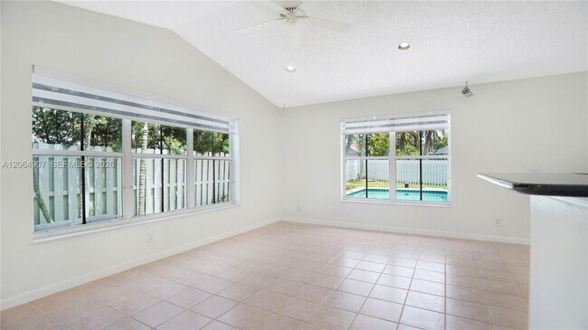 Foto del edificio - 1064 Cedar Falls Dr