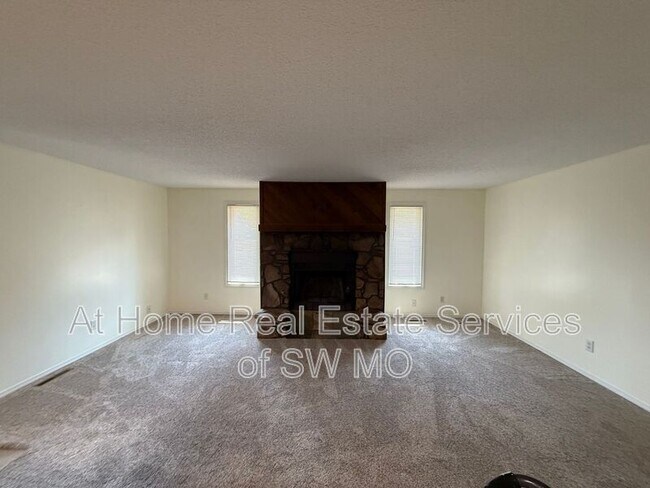 Foto del edificio - 2633 W Hanover Dr