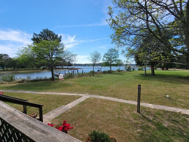 Foto del edificio - 23186 Prince Henry Ln