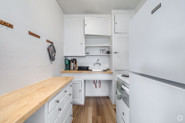 Estudio - 475 pies cuadrados - Pennington Apartments