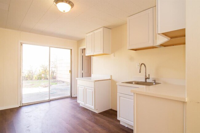 Building Photo - 4039 Erby St