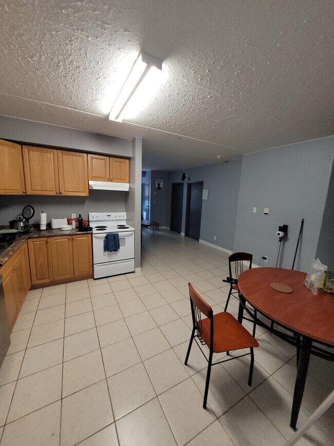 Photo du bâtiment - 253 Lester St