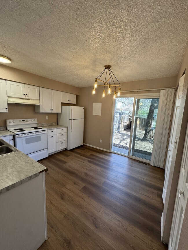 Photo - 2522 Knob Hill Ct Townhome