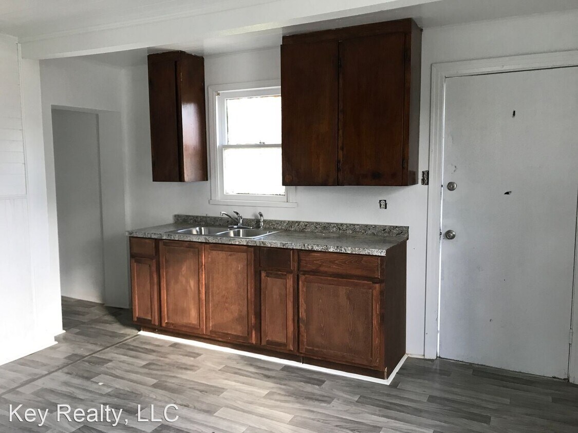 Building Photo - 3 br, 1 bath House - 3204 Monroe