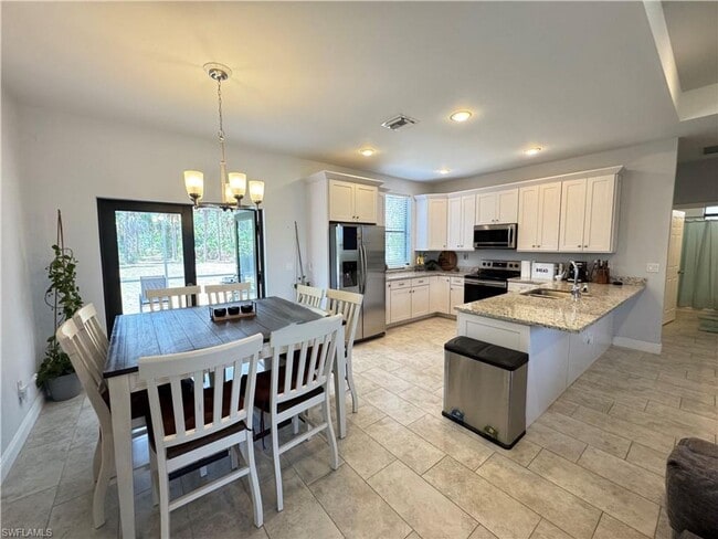 Building Photo - Annual rental unfurnished single-family home NAPLES!