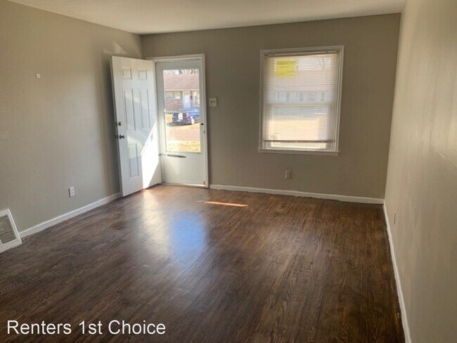 Building Photo - 2 br, 1 bath House - 221 Tay Rd.
