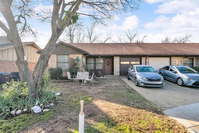 Primary Photo - 6510 Oak Forest Ct