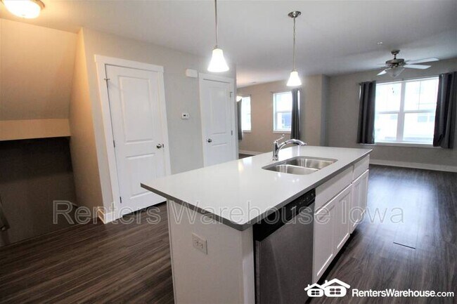 Foto del edificio - 164 NE 22nd Ln