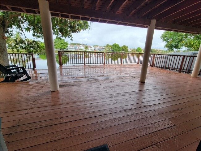 Foto del edificio - 6931 NW 169th Terrace