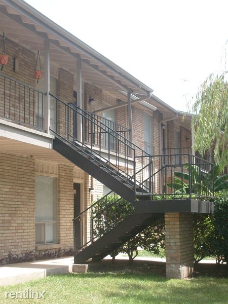 Foto del edificio - 6900 N Vandiver Rd