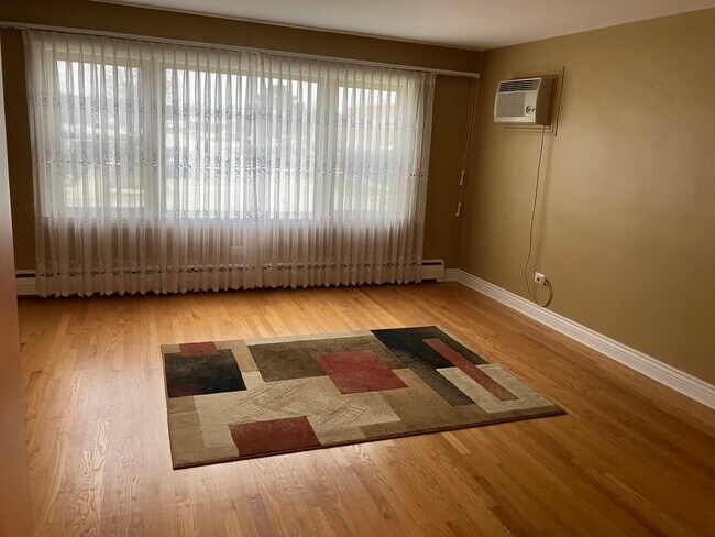 Foto del edificio - 4211 N Sayre Ave