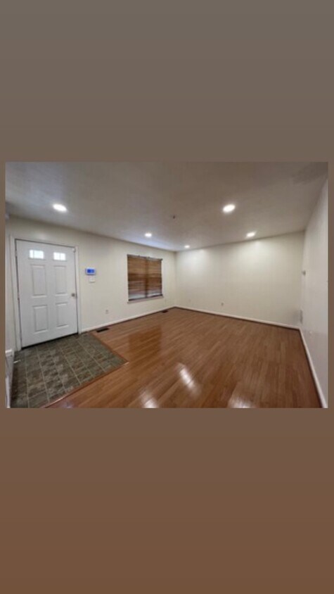 Foto del edificio - 4915 Gully Ct